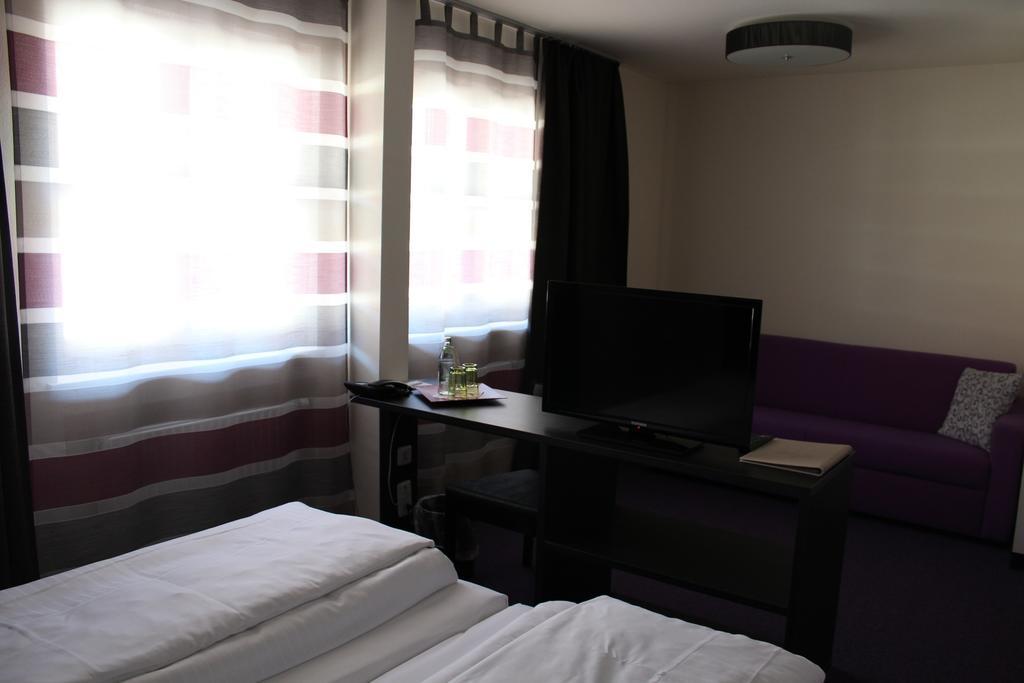 Amiga Hotel Muenchen Messe Bagian luar foto