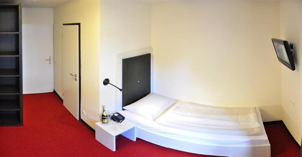 Amiga Hotel Muenchen Messe Ruang foto